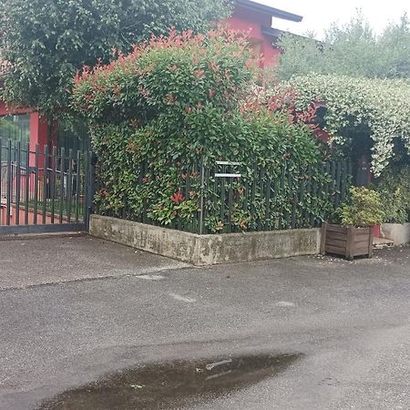 Appartamento Il Giardino Dei Semplici Semplici Bonate di Sopra Ruang foto